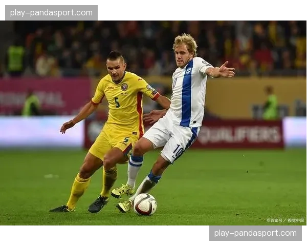 上半场战报：布雷斯特1-0暂时领先南特，穆涅点射破门