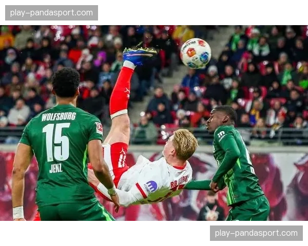 沃尔夫斯堡2-2法兰克福，主队边路传中成功率仅22%